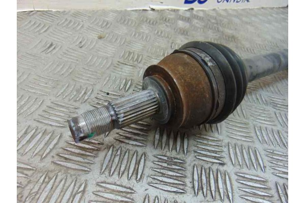 Transmision delantera derecha, Opel Corsa D Cosmo 2010 usado 4