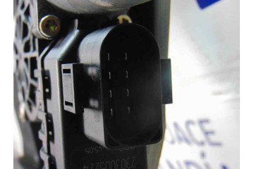 Elevalunas trasero izquierdo, Audi A6 Avant (4B5) 2.7 T Quattro 2001, 4B0839397B