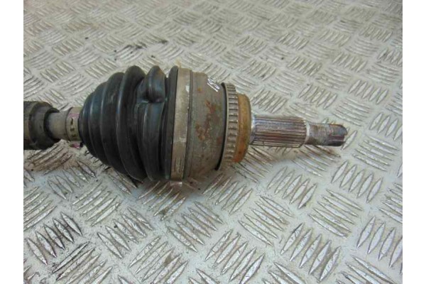 Transmision delantera izquierda, Toyota Corolla Verso (R1) 2.2 D-4D Luna 2008