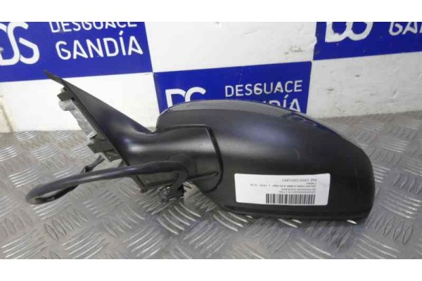 Retrovisor izquierdo