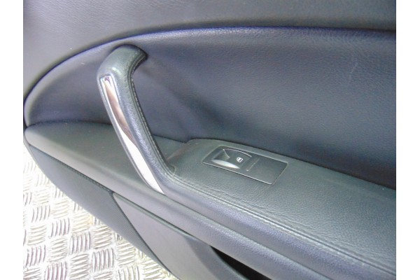 Guarnecido puerta delantera derecha, Volkswagen Phaeton (3D3/3D7) TDI V6 4Motion (5 asientos) 2007