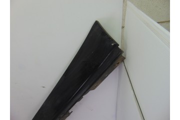 Faldon lateral