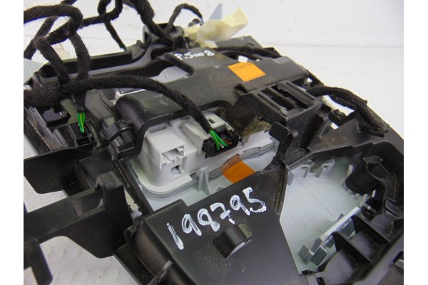 LUZ INTERIOR PEUGEOT 5008