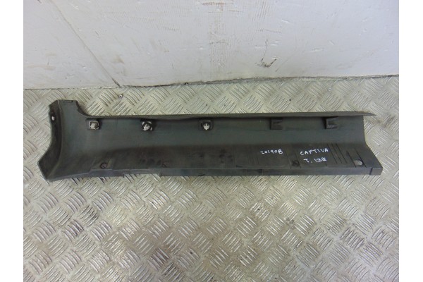 Faldon lateral, Chevrolet Captiva 2.0 Vcdi Lt 2008, 96804215