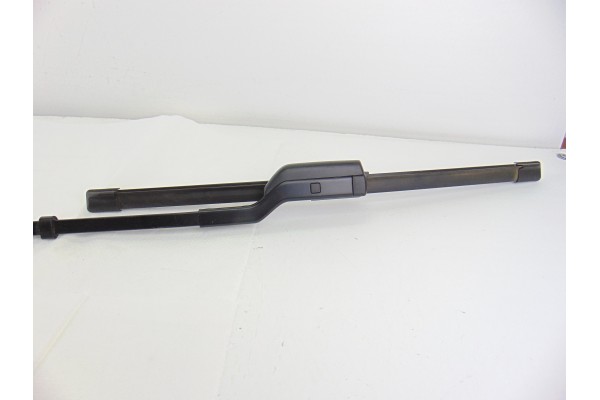 Brazo limpia delantero izquierdo, 9810665180