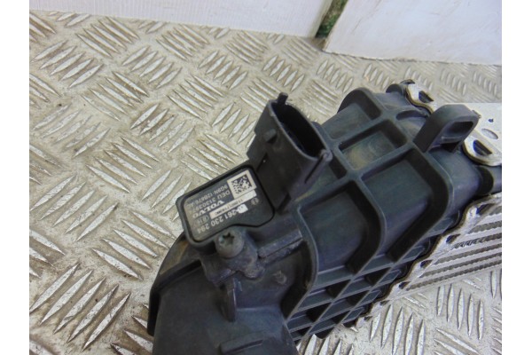Intercooler, Volvo V50 Familiar D4 Kinetic 2011, 31338118