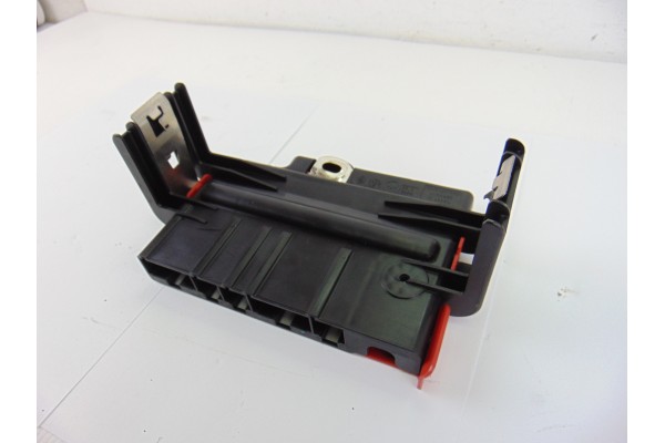 Caja reles / fusibles, BMW Serie 3 Berlina (E90) 318d 2006, 6936653 usado 4