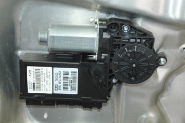 Elevalunas delantero derecho, Audi A8 (4E) 3.0 TDI Quattro 2005, 4E1959802B
