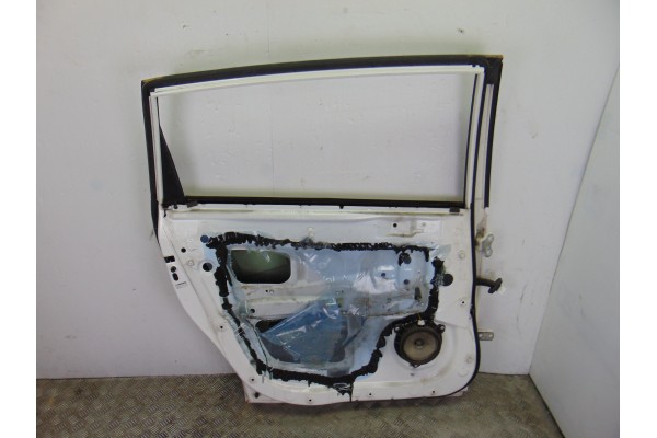 Puerta trasera izquierda, Toyota Corolla Verso (R1) 2.2 D-4D Luna 2008