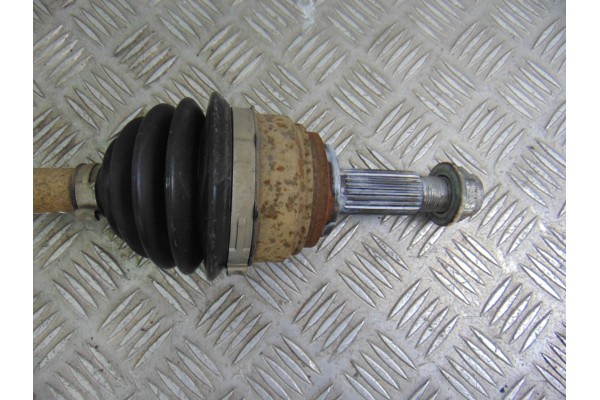 Transmision delantera izquierda, Ford Fiesta (Cnn) Trend 2014, CV173B437BD usado 4