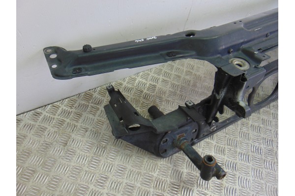 Panel frontal, BMW Serie 3 Berlina (E46) 330d 2003 usado 4