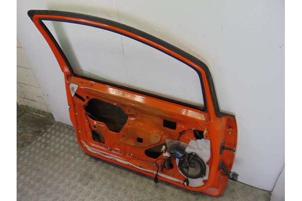 Puerta delantera izquierda, Fiat Grande Punto (199) 1.9 8V Multijet Sport 2007 usado 4