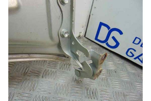 Capo, Toyota Corolla Verso (R1) 2.0 D-4D Sol 2004