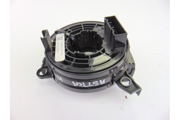 Anillo airbag, Opel Astra K Berlina 5P Dynamic Start/Stop 2016, 13492930 usado 4