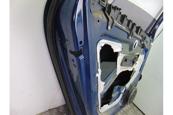 Puerta trasera izquierda, Citroen C4 Picasso Exclusive 2011 usado 4