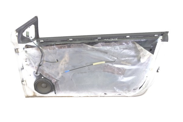 Puerta delantera derecha, Opel Astra H Twin Top Cosmo 2008 usado 4