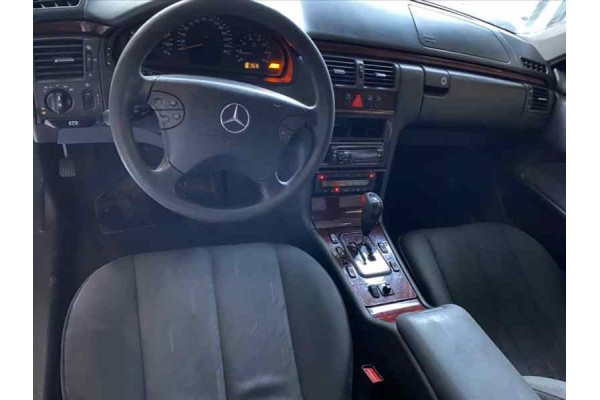 MERCEDES-BENZ CLASE E (BM 210) BERLINA 200 Kompressor (210.048)