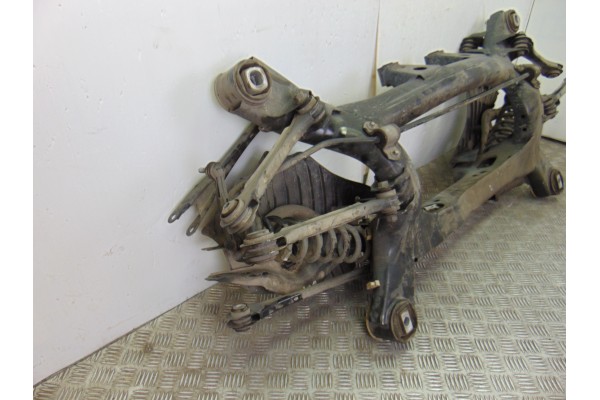 Puente trasero, BMW Serie 3 Touring (F31) 318d 2014 usado 4