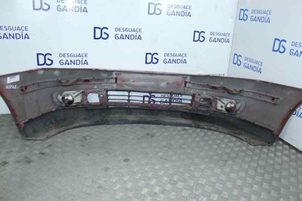 Paragolpes delantero