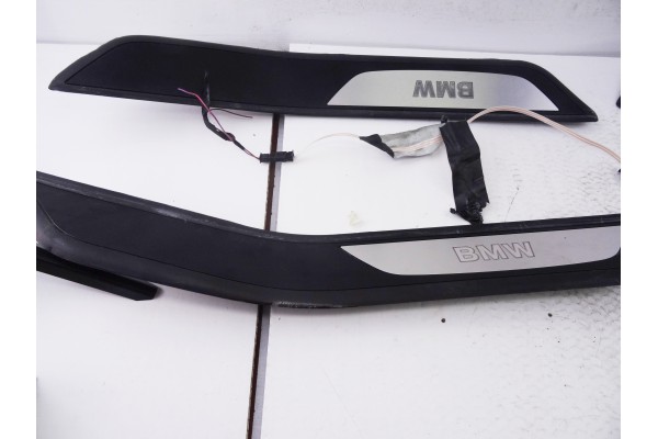 Moldura, BMW Serie 7 (F01/F02) 740d xDrive 2011, Listones usado 4