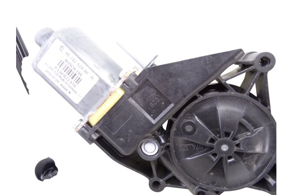 Elevalunas delantero derecho, Citroen C4 Cactus Feel 2016, 9674252480 usado 4