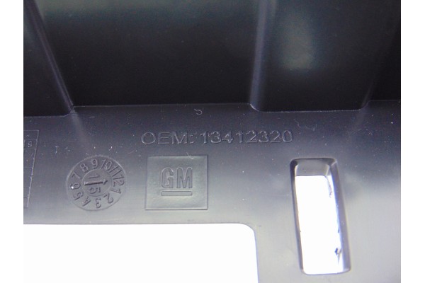 Guarnecidos palanca cambio, Opel Astra K Berlina 5P Dynamic Start/Stop 2016, 13412320 usado 4