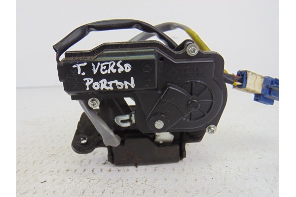 Cerradura maletero / porton, Toyota Corolla Verso (R1) 2,2 D-4D Sport 2006