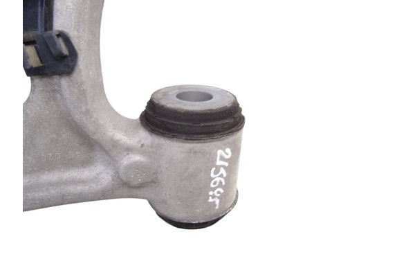 Brazo suspension inferior delantero derecho, Mercedes-benz Clase a (Bm 176) A 180 CDI BlueEfficiency (176.012) 2015
