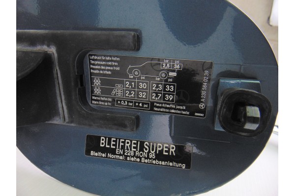 Tapa exterior combustible, Mercedes-benz Sl (Bm 230) Roadster 500 (230.475) 2003, A2306390042