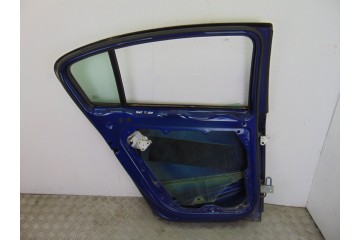 Puerta trasera izquierda, Volkswagen Passat Berlina (3C2) Sportline 2005