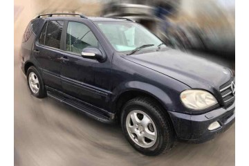 MERCEDES-BENZ CLASE ML (BM 163) *