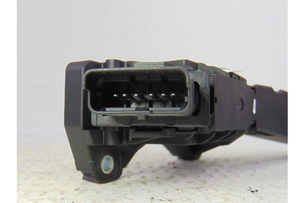 Pedal acelerador, 9827704480