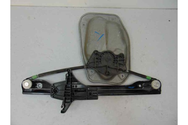 Elevalunas trasero derecho, Volkswagen Golf V (1K1)(10.2003) Trendline 2004, 1K0959704C