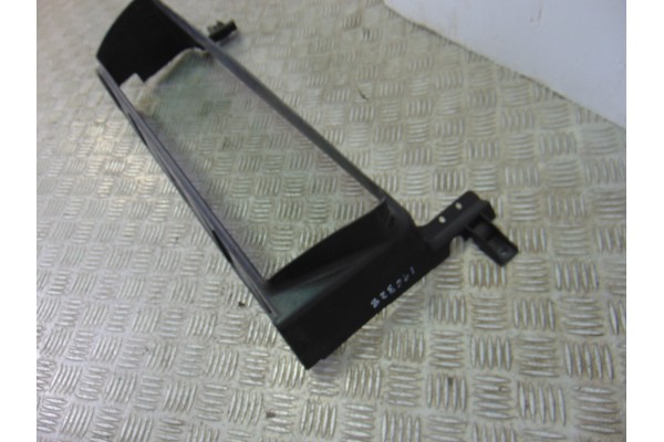 Calandra delantera de radiador, Volvo S40 Berlina 1.6 Momentum 2007, 30678474