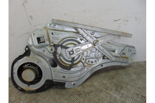 Elevalunas delantero izquierdo, Kia Sportage (Sl) Concept 4x2 2010, 82470-3U120