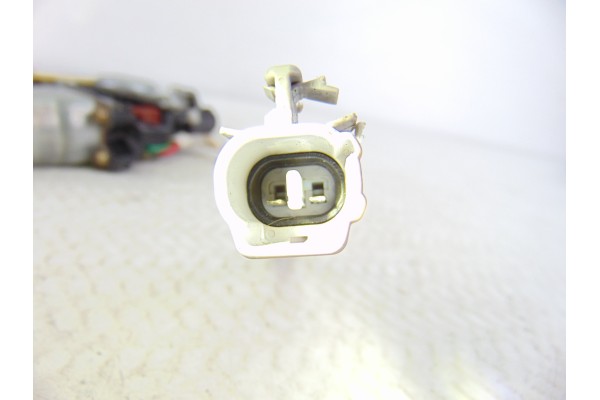 Elevalunas trasero derecho, Toyota Land Cruiser (J9) TD VX (5-ptas.) (KZJ95) 1997