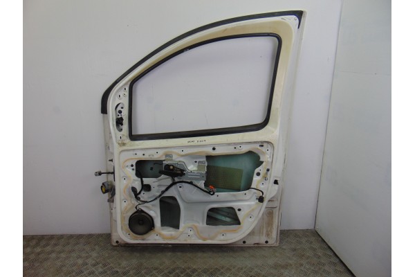 Puerta delantera derecha, Citroen Nemo Basis 2012 usado 4