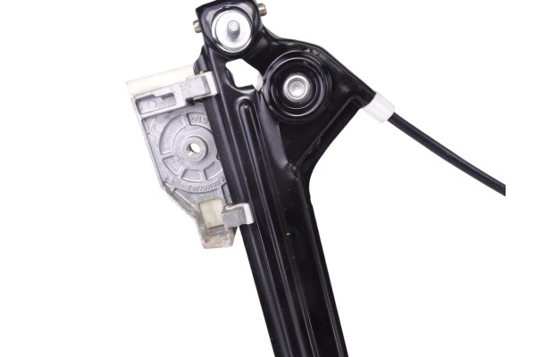 Elevalunas delantero izquierdo, BMW Serie 1 Berlina (E81/E87) 116i 2007 usado 4