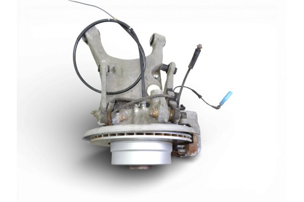 Mangueta trasera izquierda, BMW Serie 5 Berlina (E60) 525xi 2005 usado 4