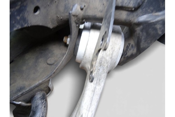 Puente delantero, BMW Serie 5 Berlina (E60) 525xi 2005 usado 4