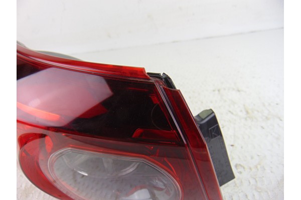  PILOTO TRASERO IZQUIERDO MAZDA 3 BERLINA / SEDÁN (BM/BN) Luxury 2014 201014 MAZDA - 2