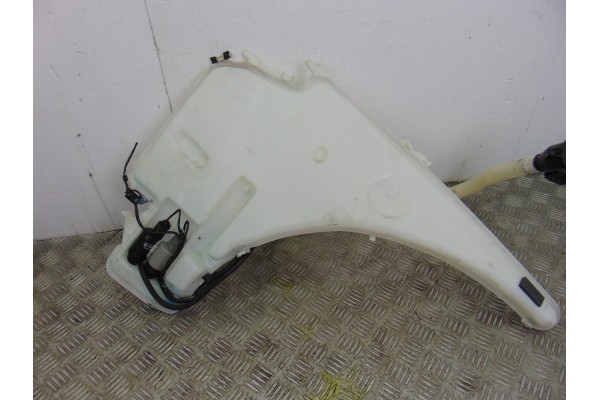 Deposito limpia, BMW Serie 1 Berlina (E81/E87) 118d 2007 usado 4