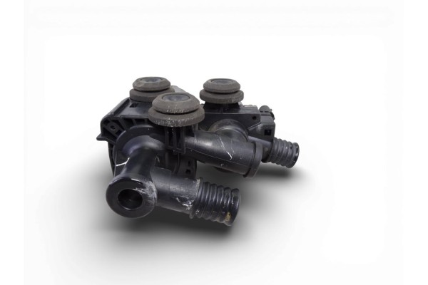 Valvula intercambio de calefaccion, BMW Serie X3 (E83) 3.0d 2005, 8369807 usado 4