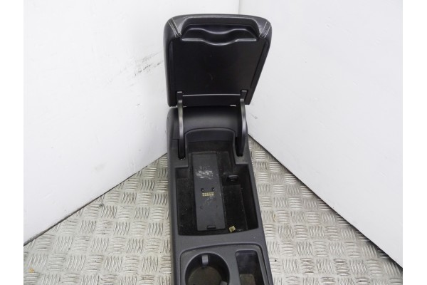 Apoyabrazos central, Audi A5 Coupe (8T) 2.7 Tdi 2008, 8K0864981F