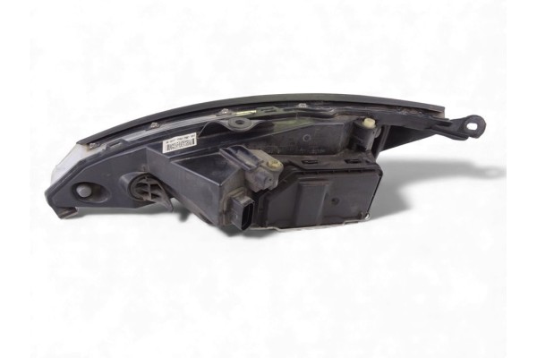 Faro derecho, Ford Focus Berlina (Cak) Trend 2003, 2M5113100BD usado 4