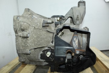 Caja cambios, Ford Focus Berlina (Cak) Ambiente 1998, XS4R7002AD