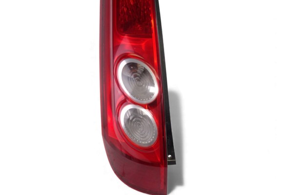 Piloto trasero izquierdo, Ford Fiesta (Cbk) Sport 2006 usado 4