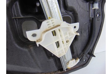 2 PIN ELEVALUNAS DELANTERO DERECHO MAZDA 3 BERLINA / SEDÁN (BM/BN) Luxury 2014 2 PIN 201071 MAZDA - 2