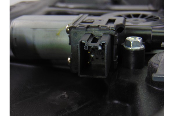 2 PIN ELEVALUNAS DELANTERO DERECHO MAZDA 3 BERLINA / SEDÁN (BM/BN) Luxury 2014 2 PIN 201071 MAZDA - 4