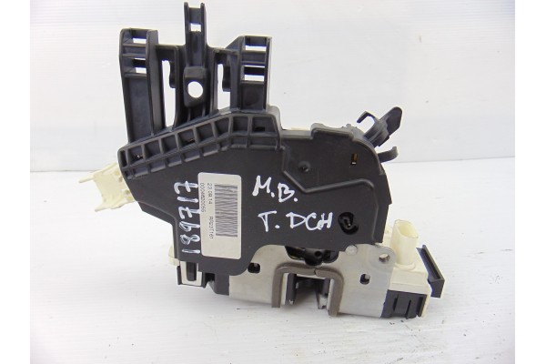 Cerradura puerta trasera derecha, Mercedes-benz Clase a (Bm 176) A 180 CDI BlueEfficiency (176.012) 2014, A2047302835